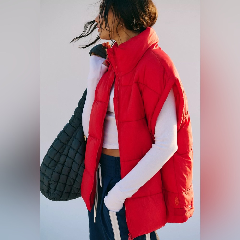 Free People Movement - In A Bubble Puffer Vesr - NWT - XS